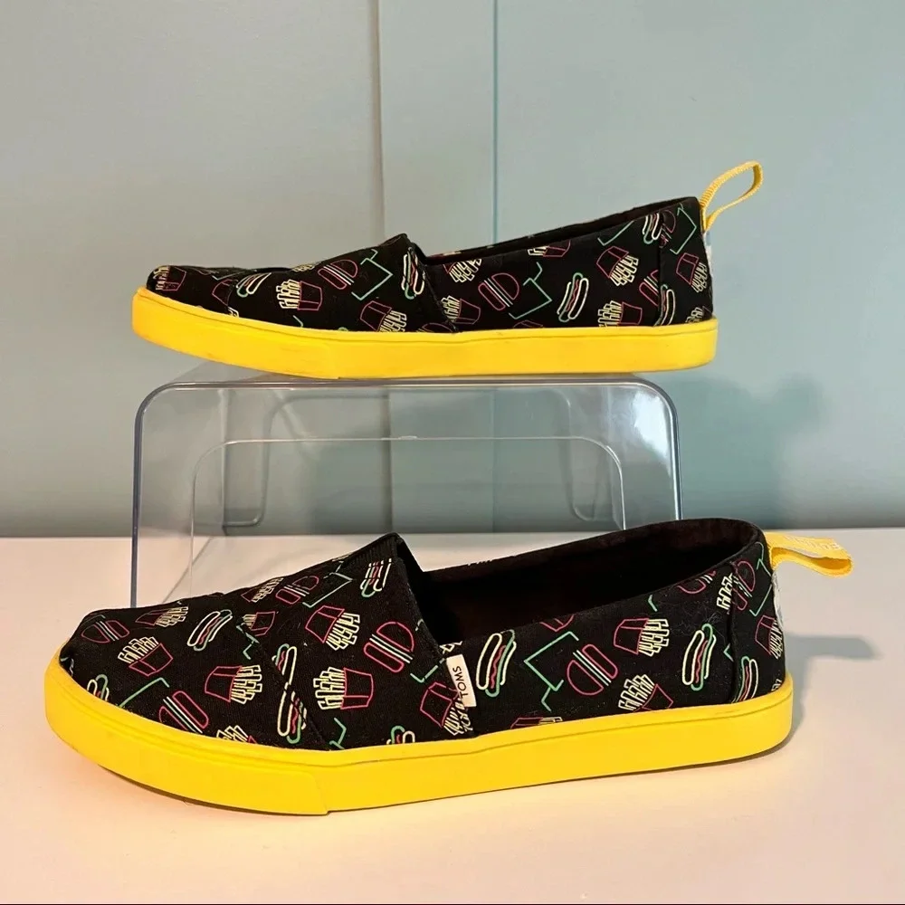 Toms ‘The Venice Collection’.‎ Size 7 1/2.